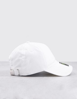 Nike metal swoosh cap in white 943092 
