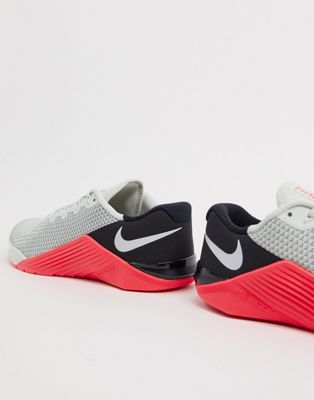 Nike Metcon 5 trainers in multi | ASOS