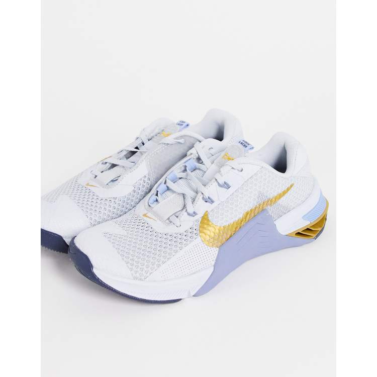 Nike metcon white hot sale and gold