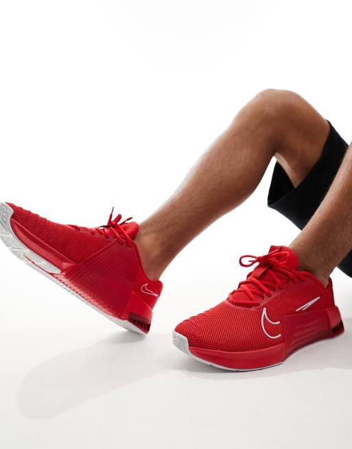 https://images.asos-media.com/products/nike-metcon-9-sneakers-in-triple-red/204919555-5?$n_640w$&wid=513&fit=constrain