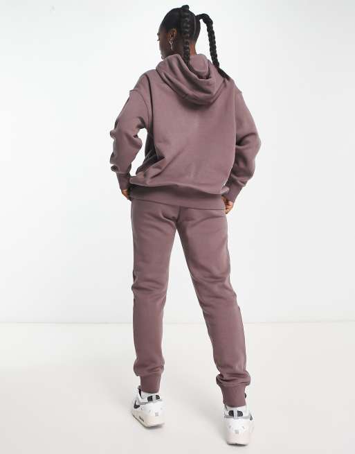 Nike plum hot sale chalk joggers