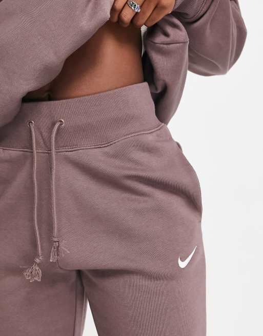 Nike sportswear tech fleece joggers hot sale plum chalk