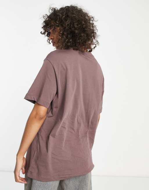 plum chalk nike shirt