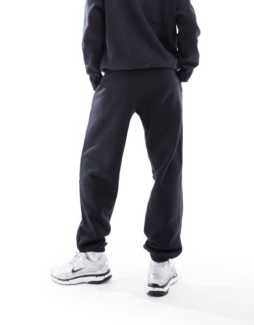 Nike Midi Swoosh unisex jogger in black