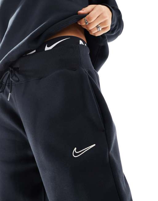 Nike Midi Swoosh unisex jogger in black