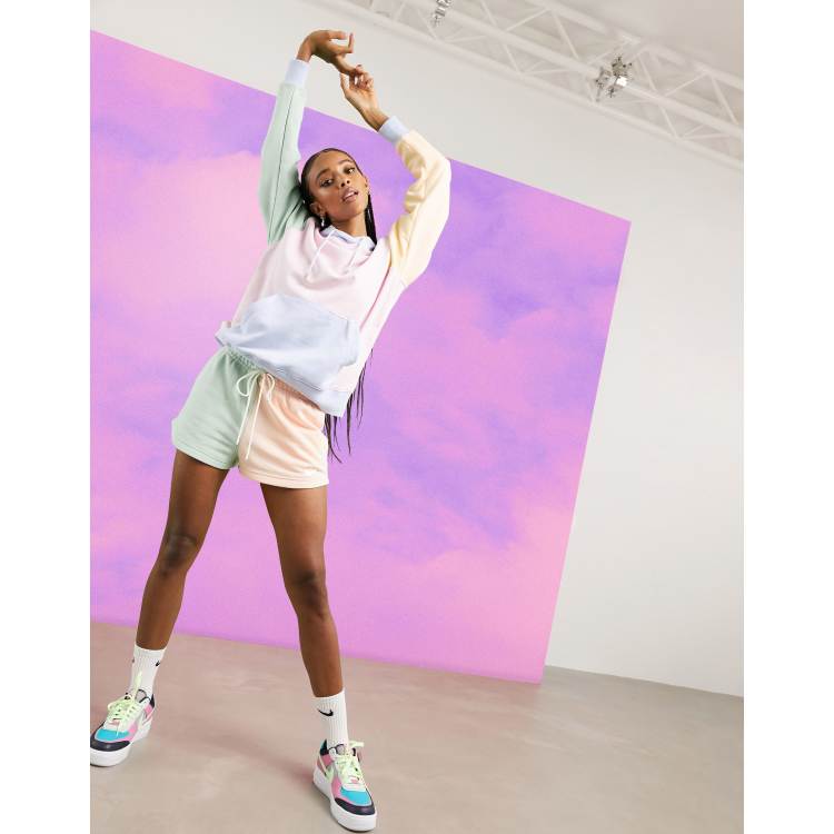 Nike mini metallic swoosh best sale oversized pastel colour block