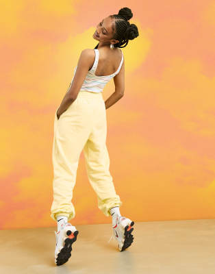 Nike Mini Swoosh Oversized Sweatpants