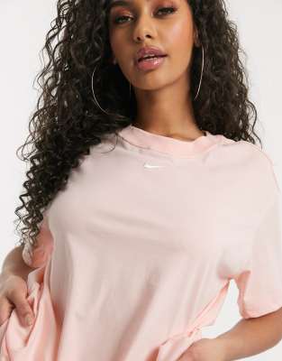 nike boyfriend t shirt pink