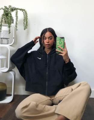 nike black mini swoosh oversized sweatshirt