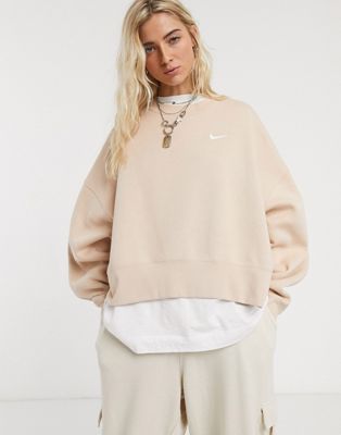 nike beige cropped sweatshirt