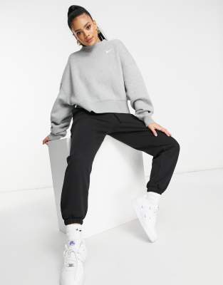 Nike mini swoosh oversized cropped 