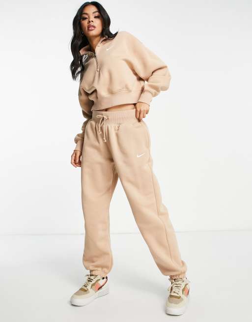 Ensemble nike beige femme new arrivals