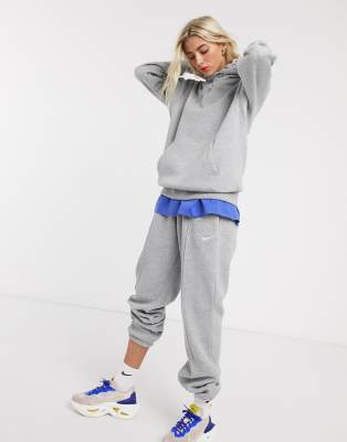grey nike joggers small