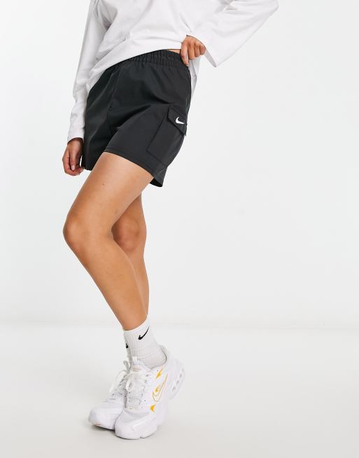 Nike women's shop cargo shorts