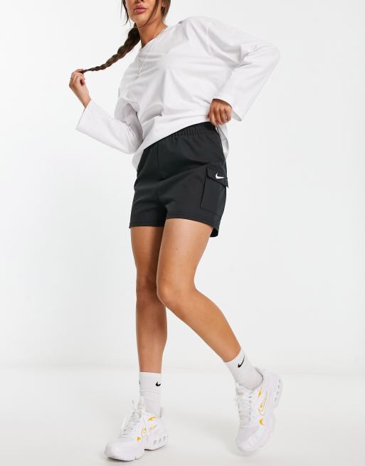 Nike women's cargo store shorts