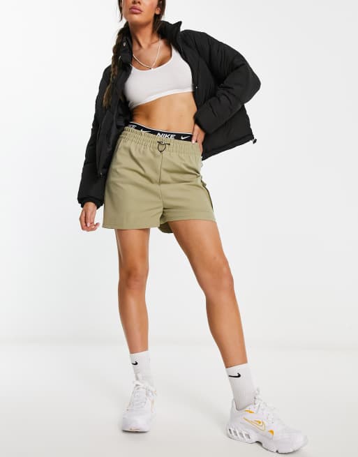 Nike women's hot sale cargo shorts