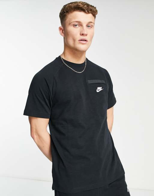 Voorkeursbehandeling ontsnappen Uitdrukkelijk Nike Modern Essentials pocket t-shirt in black | ASOS