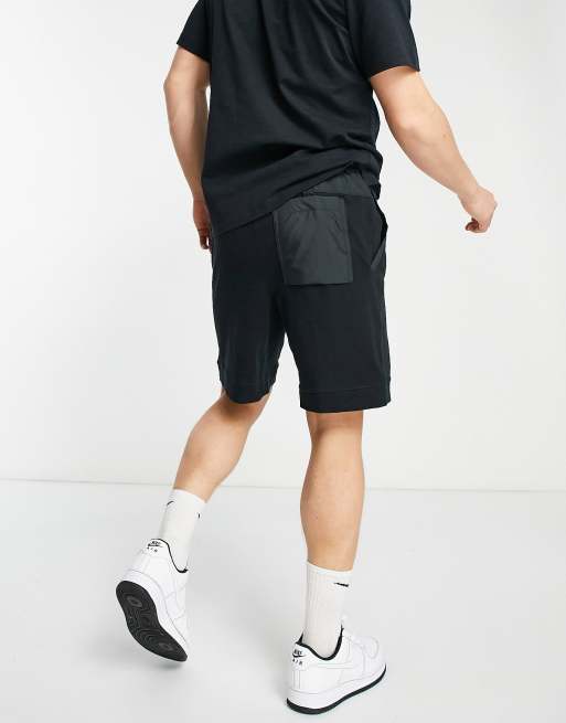 Nike modern lightweight cargo hot sale shorts