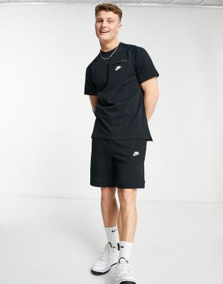 nike modern essential