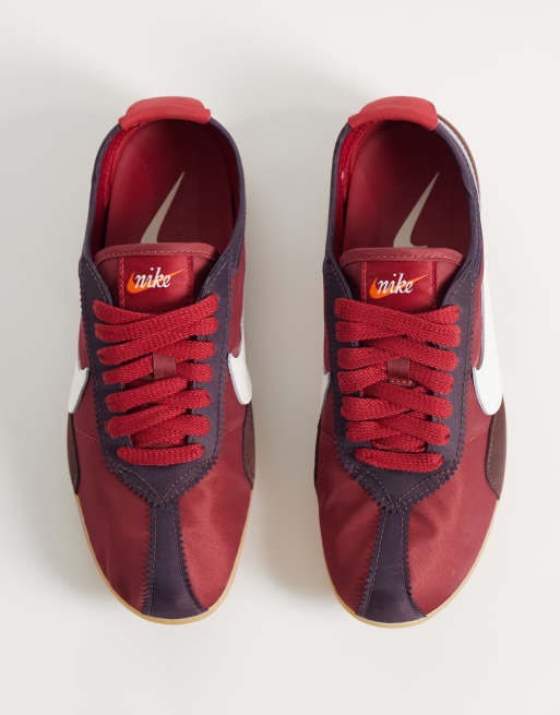 Nike Moon Shoe trainers in burgundy, 3 of 5