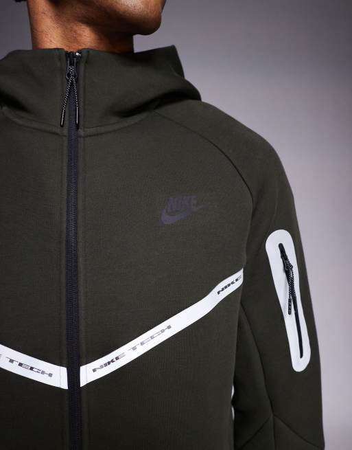 Nike – Mörkgrön huvtröja i teknisk fleece med dragkedja och reflexer, 5 av 5