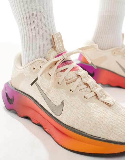 Nike Motiva sneakers in white & gold, 3 of 5