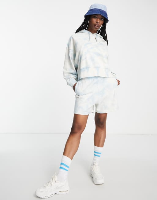 Nike – Niebieska bluza z kapturem z dżerseju z efektem tie dye i małym logo, 3 z 4