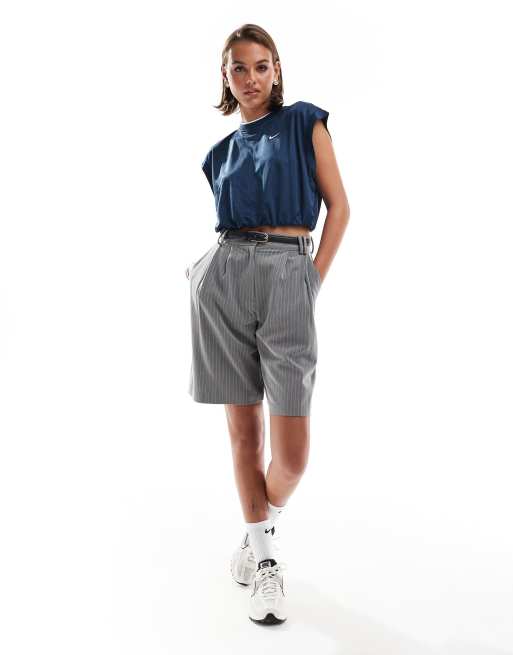 Nike NSW Collection Jacquard cropped jersey top in navy, 2 of 4