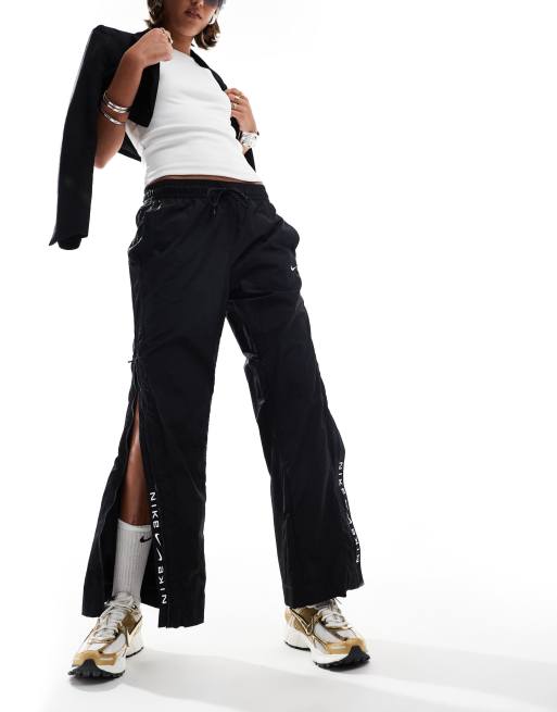 パンツ NIKE NSW High Waisted Woven Pants Nike Swoosh high-waisted woven pants in black | ASOS