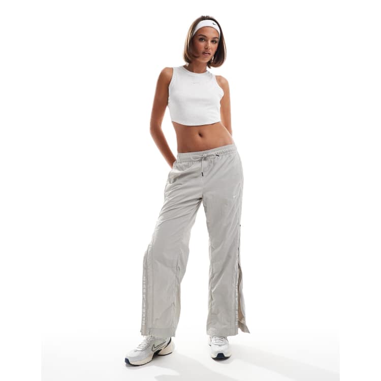 206009606-1-grey?$n_750w$&wid=
