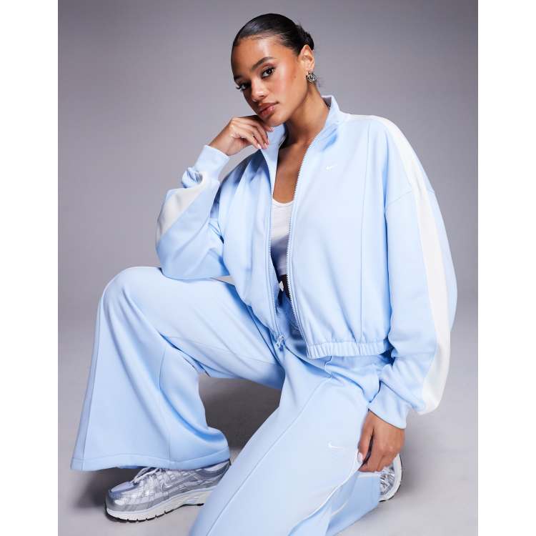 208610597-1-lightblue?$n_750w$