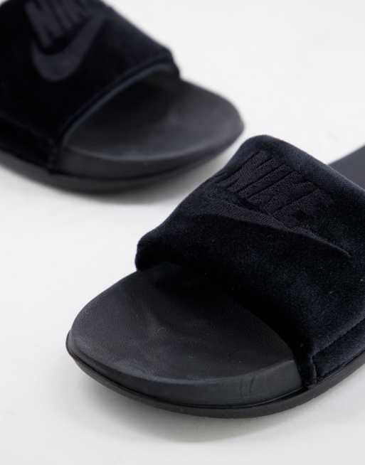 Velvet best sale nike slides