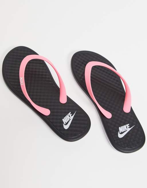 Nike slippers hotsell black and pink