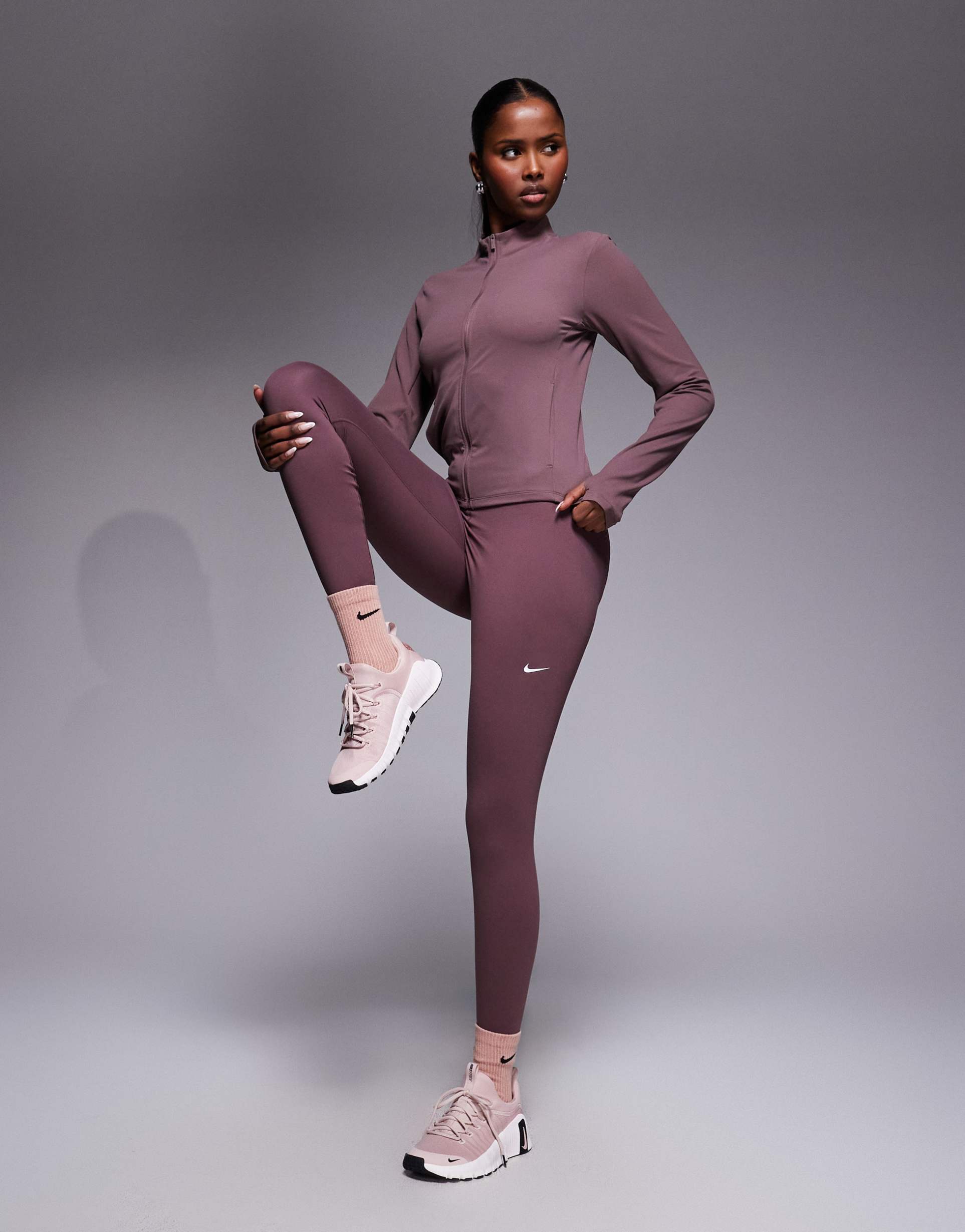 nike one capsule a 7/8 leggings in brown