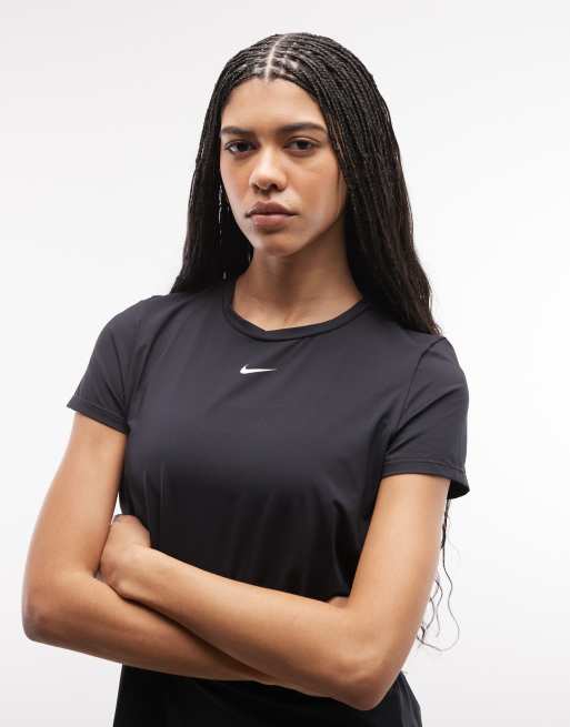 Nike One Classic Training Dri-Fit T-shirt in black , 3 of 4