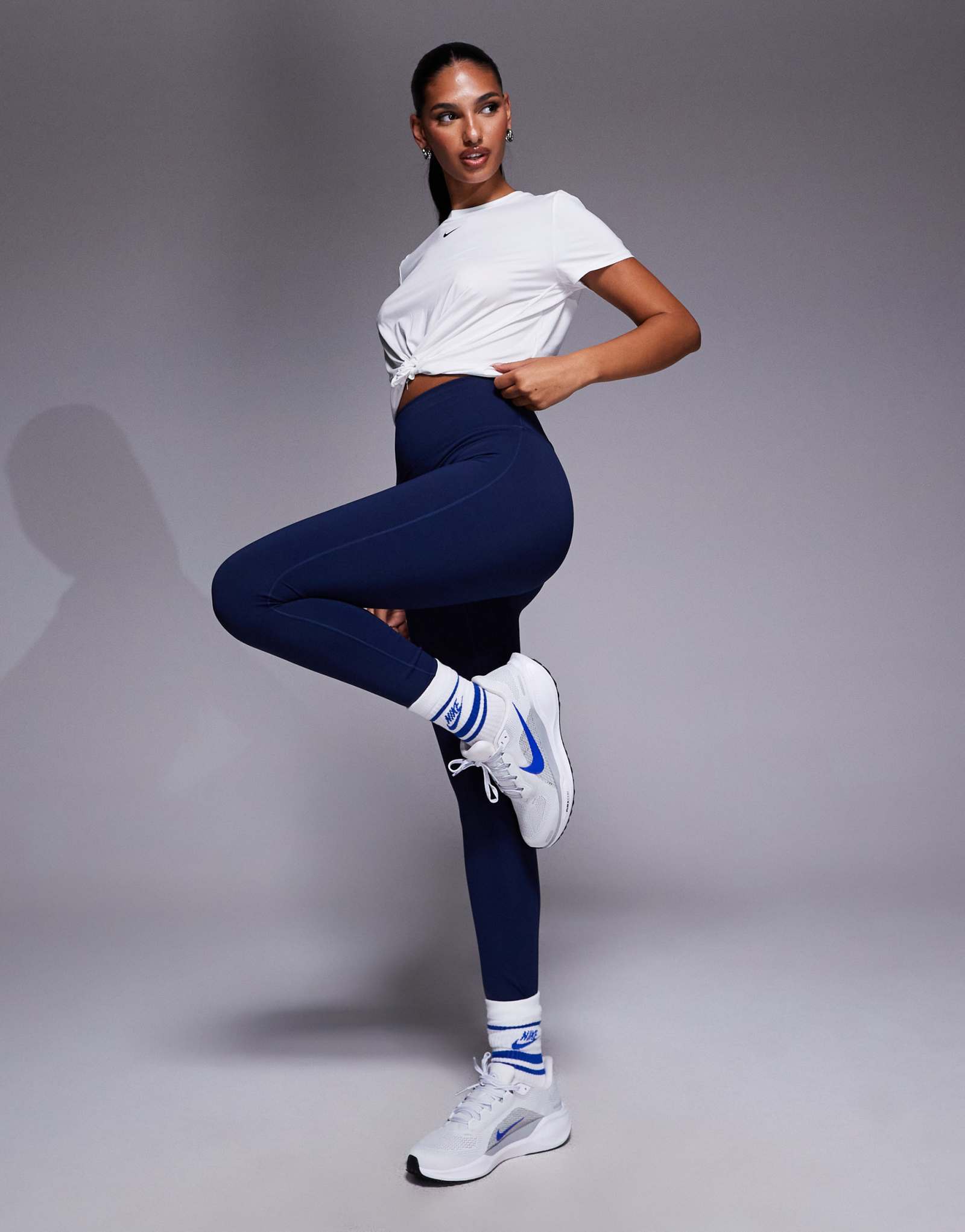 Леггинсы Nike One Dri-FIT с высокой посадкой темно-синего цвета