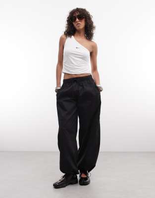 Nike 2