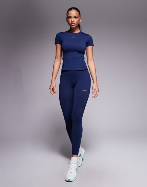 Nike - One Training - Aansluitend T-shirt in marineblauw, 3 van 4