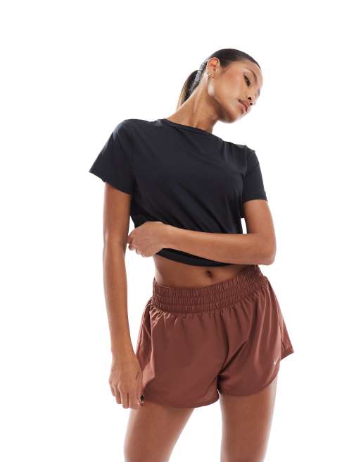 Nike - One Training - Brune 3-tommer-shorts med mellemhøj talje, 5 af 5