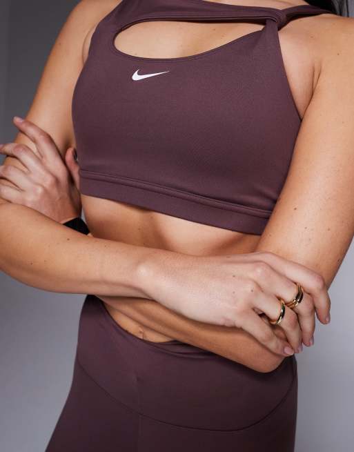 Nike – One Training – Ciemnofioletowy biustonosz sportowy ze skręconym ramiączkiem, 2 z 4