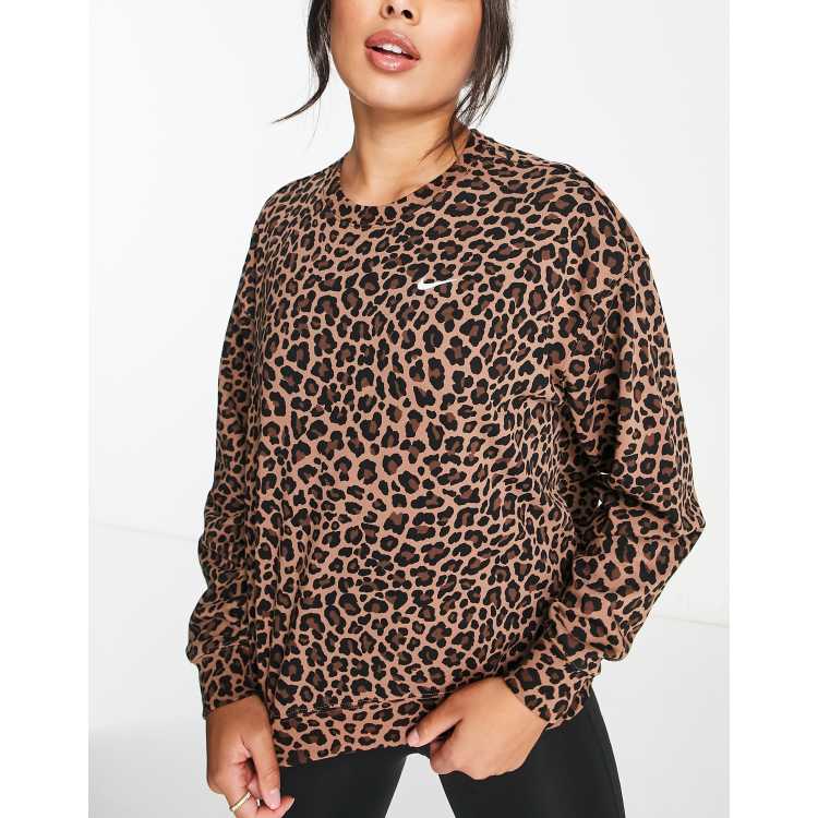 Nike best sale leopard sweatshirt