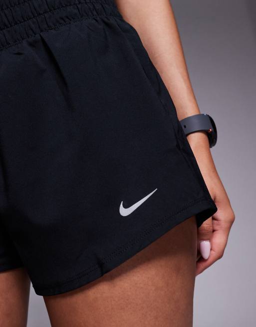 Nike – One Training Dri-FIT – Czarne szorty o długości 3 cali ze średnim stanem, 2 z 5