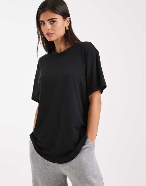 Nike - One Training - Dri-FIT - Ruimvallend T-shirt in zwart - view 1