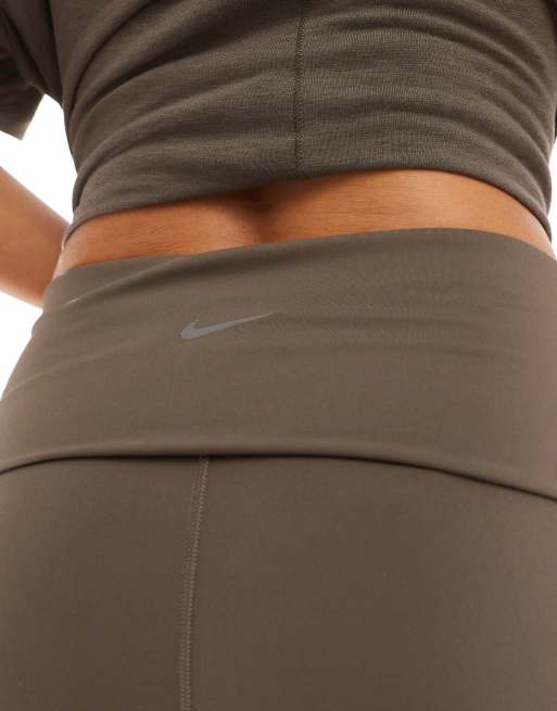 Nike – One Training Dri-FIT – Schlagleggings in Braun mit