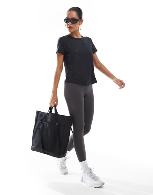 Nike One Training Dri-FIT slim t-shirt in black, 2 of 4