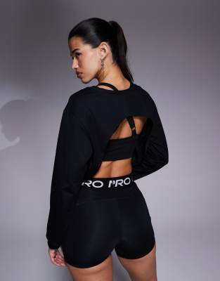 Nike One Training Dri-fit Sweatshirt In Black
