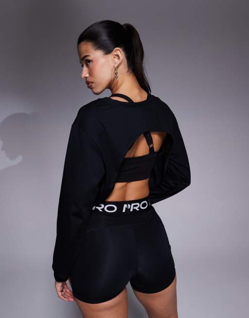 Nike One Training Dri-FIT sweatshirt in black, 2 of 4
