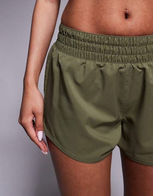 Nike – One Training Dri-FIT – Szorty w kolorze khaki o długości 3 cali ze średnim stanem, 4 z 5