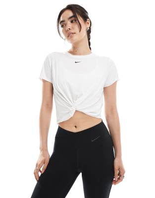 Nike - One Training Dri-FIT - T-Shirt in Weiß mit verdrehter Front