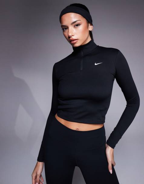 Nike – One Training – Figurbetontes, langärmliges Oberteil in Schwarz mit kurzem Reißverschluss - view 1